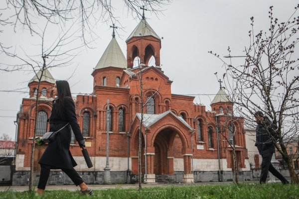 Чем Армянская Церковь отличается от Православных Церквей? 